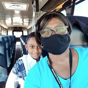 Meet your Posher, Earline